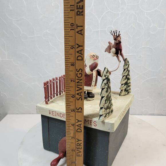 Vintage Wooden Box Christmas Motion Decor Reindeer Games Santa Flying Reindeer - Picture 6 of 16